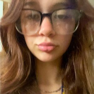 Meet your Posher, Shyla